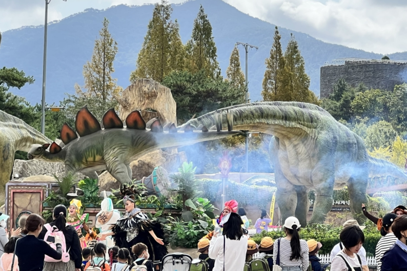 Gyeongnam Goseong Dinosaur World Expo 2024: Experience Korea's Largest Dinosaur Parade & Night Openings