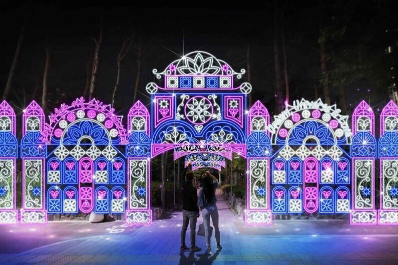 Seoul Seokchon Lake Luminarie Festival 2024-2025: Dream, Universe & Love Awaits