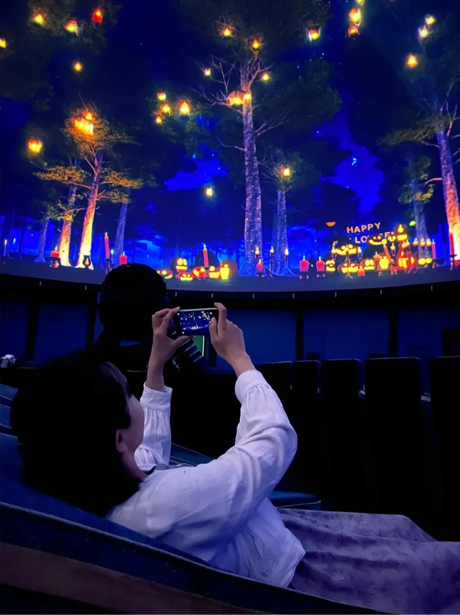 Konica Minolta Planetariums "Halloween Welcome Dome" 2023: Snap Spooky Photos Before Your Show (Japan)