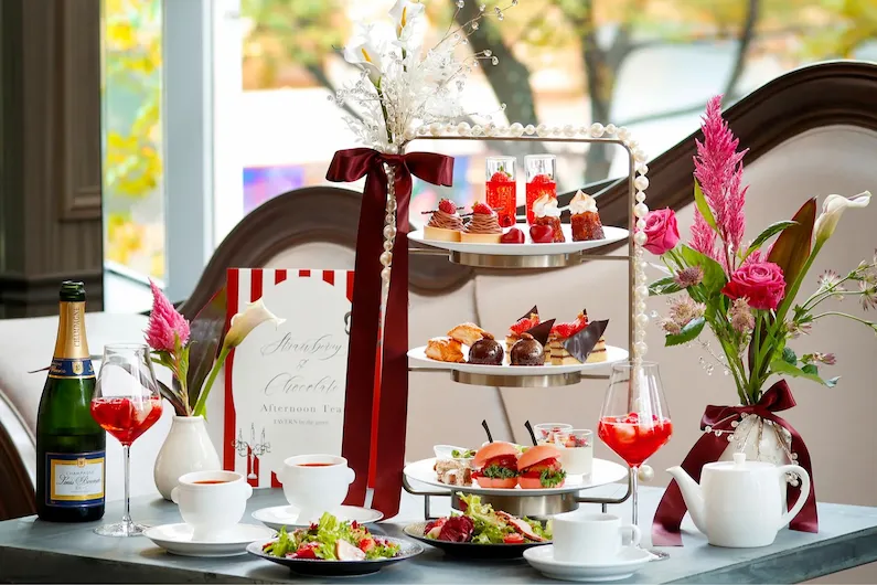 Indulge in The Strings Omotesando's Glossy Chocolate & Strawberry Afternoon Tea (Winter 2025)