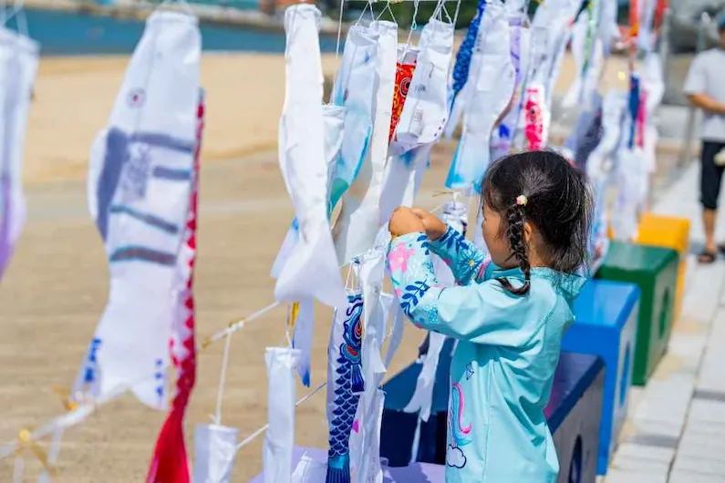 2026 Muchangpo Mysterious Sea Road Festival in Boryeong: Experience the Magic of the Parting Sea and LED Torch Walks