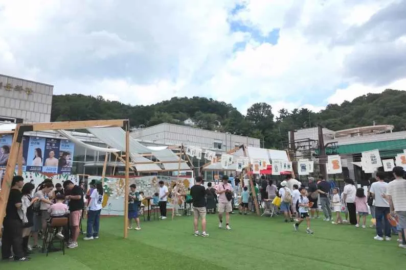 9th Jeonju Reading Festival 2026: Free 3-Day UNESCO Literary Event with Family Programs, Book Markets & Eco-Friendly Initiatives (Sept 11-13)